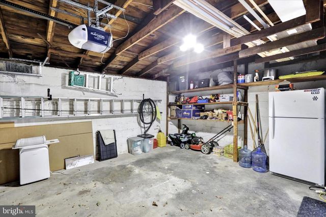 430 CARSONIA AVE, Reading, PA 19606