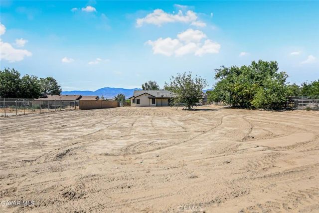 16815 Jubilee Trail, Palmdale, CA 93591