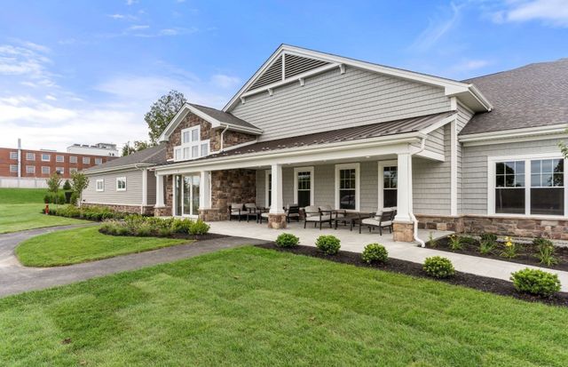 8 Peters Farm Way 105, Westborough, MA 01581