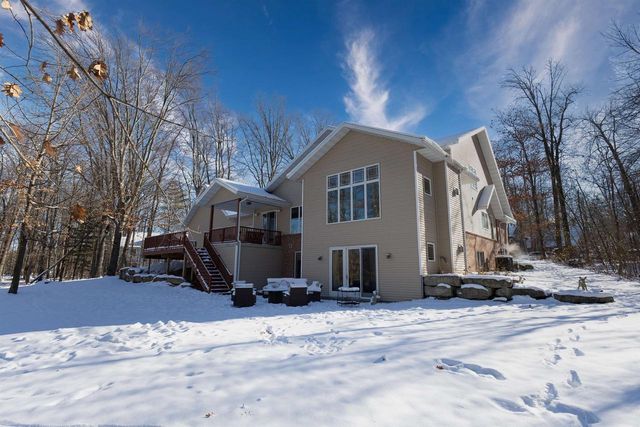 N1499 FOREST GLEN DRIVE, Greenville, WI 54942