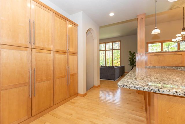 N1499 FOREST GLEN DRIVE, Greenville, WI 54942