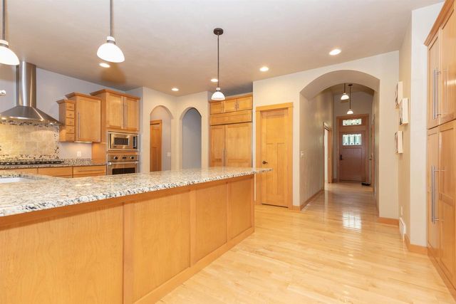 N1499 FOREST GLEN DRIVE, Greenville, WI 54942