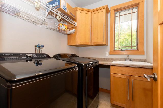 N1499 FOREST GLEN DRIVE, Greenville, WI 54942