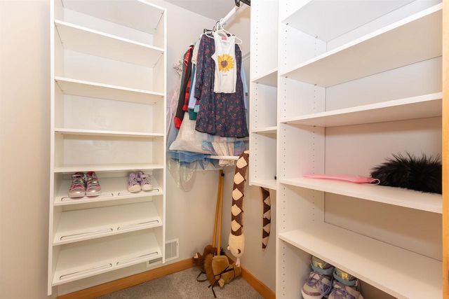 N1499 FOREST GLEN DRIVE, Greenville, WI 54942