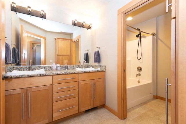 N1499 FOREST GLEN DRIVE, Greenville, WI 54942