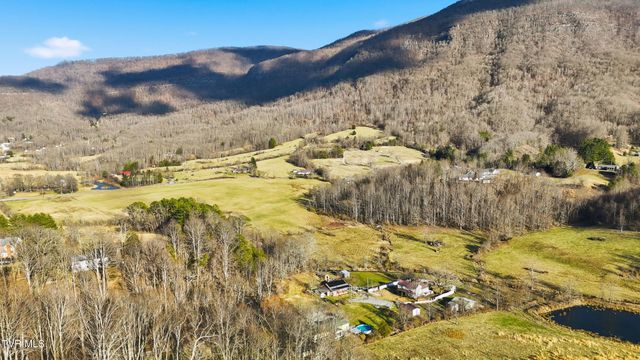 3311 Rebecca Road, Big Stone Gap, VA 24219