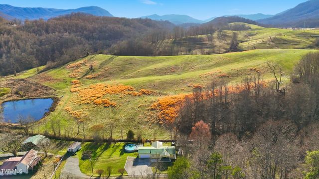 3311 Rebecca Road, Big Stone Gap, VA 24219
