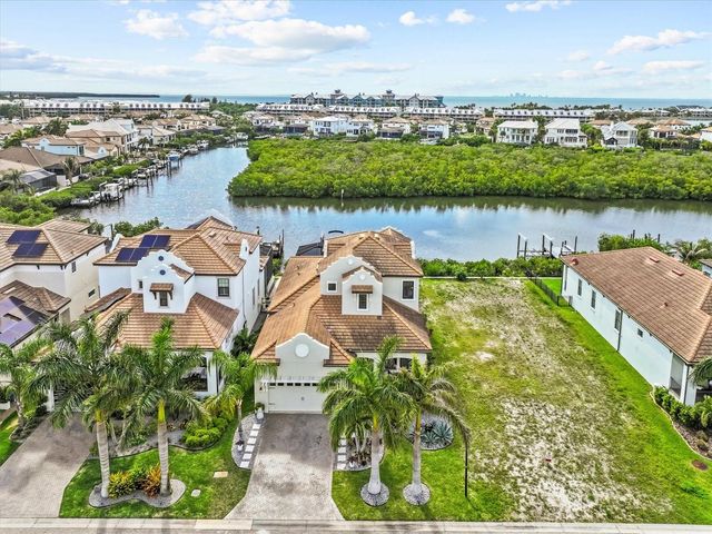 916 SEAGRAPE DRIVE, Ruskin, FL 33570