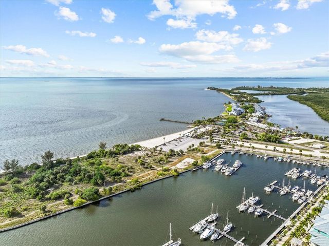 916 SEAGRAPE DRIVE, Ruskin, FL 33570