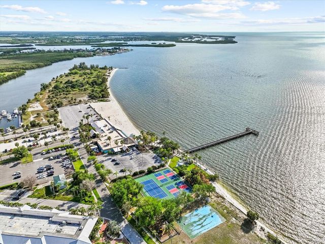 916 SEAGRAPE DRIVE, Ruskin, FL 33570