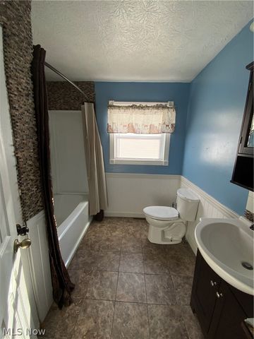 1403 Faulk Avenue, East Liverpool, OH 43920