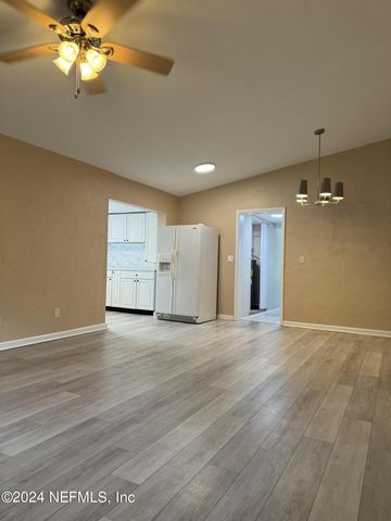 3842 RUBY Drive W, Jacksonville, FL 32246