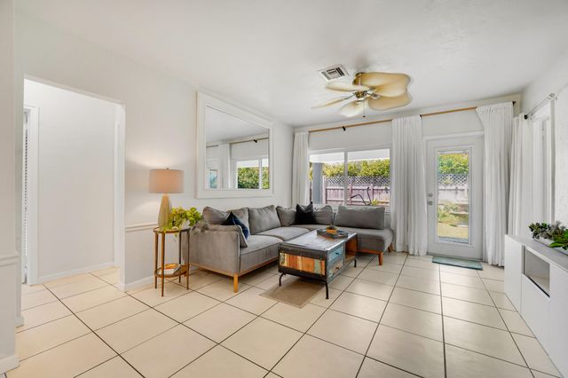 1236 NE 13th Avenue, Fort Lauderdale, FL 33304