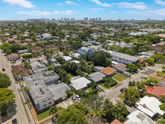 1236 NE 13th Avenue, Fort Lauderdale, FL 33304