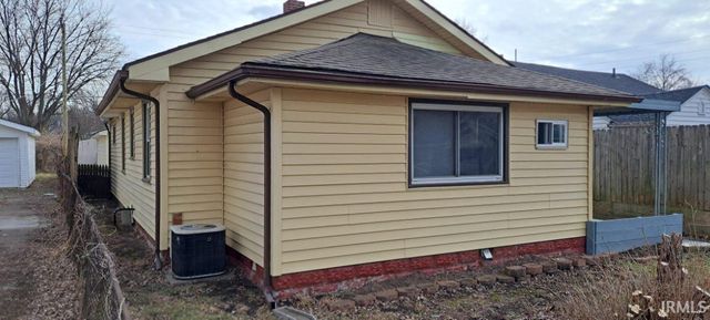 907 W 14Th Street, Muncie, IN 47302