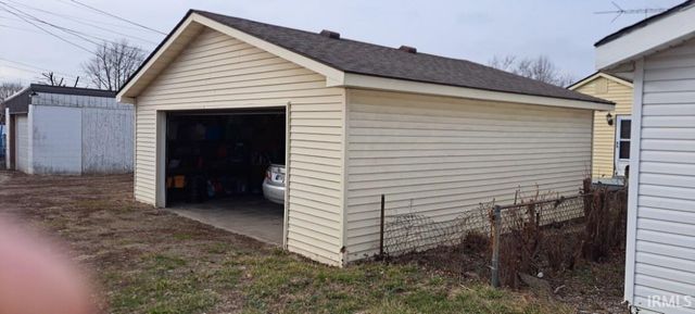 907 W 14Th Street, Muncie, IN 47302