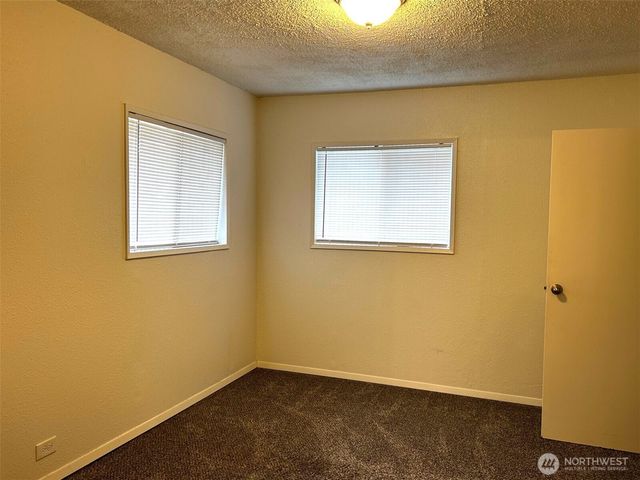 537 16th, Longview, WA 98632