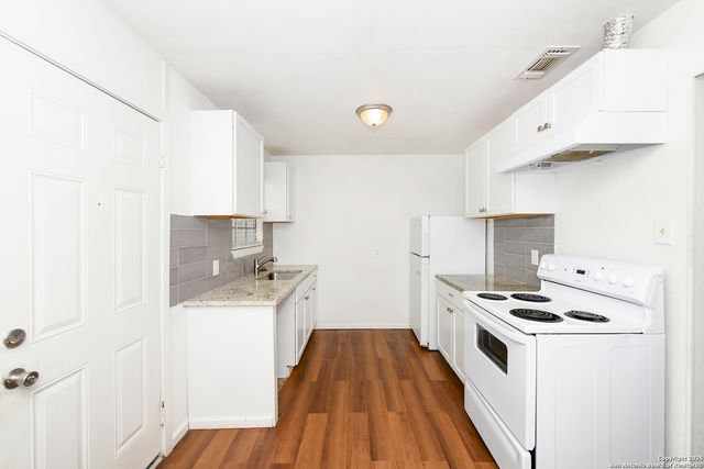 4935 Eldridge, San Antonio, TX 78237