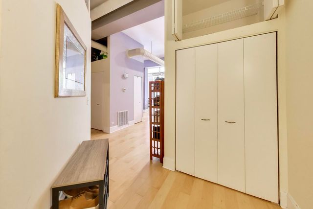 1760 W Wrightwood Avenue 102, Chicago, IL 60614