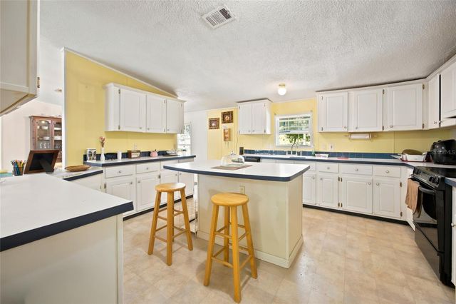 14000 NE 47TH AVENUE, Anthony, FL 32617