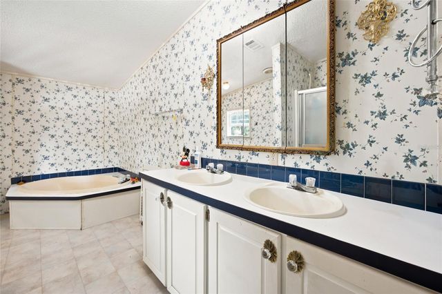 14000 NE 47TH AVENUE, Anthony, FL 32617