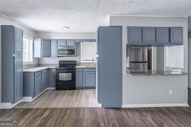 8035 ROCKBRIDGE Road, Lithonia, GA 30058