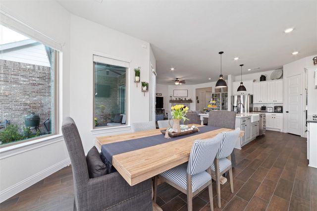 58 Botanical Vista Drive, Tomball, TX 77375