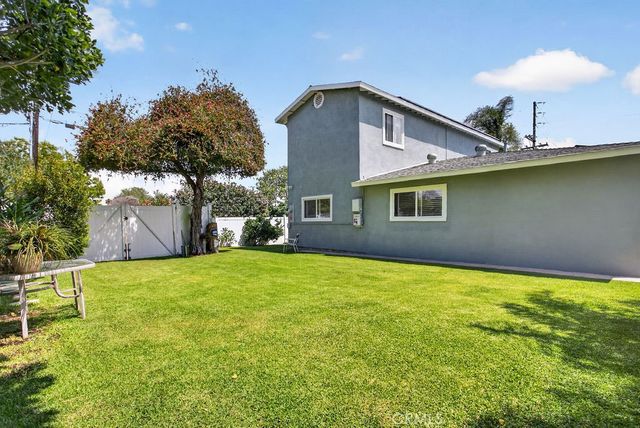 1010 W 19th, Costa Mesa, CA 92627