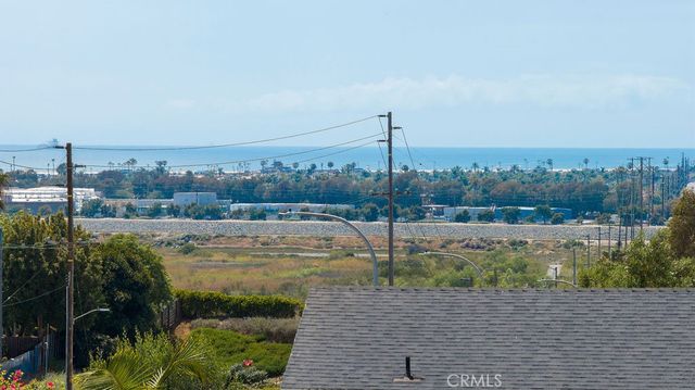 1010 W 19th, Costa Mesa, CA 92627