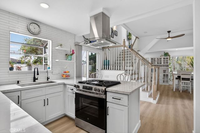 1010 W 19th, Costa Mesa, CA 92627