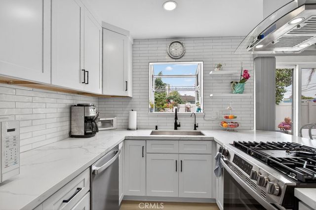 1010 W 19th, Costa Mesa, CA 92627