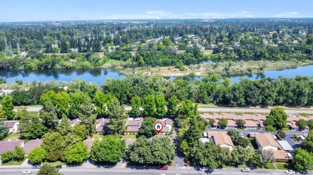 8079 La Riviera Dr, Sacramento, CA 95826