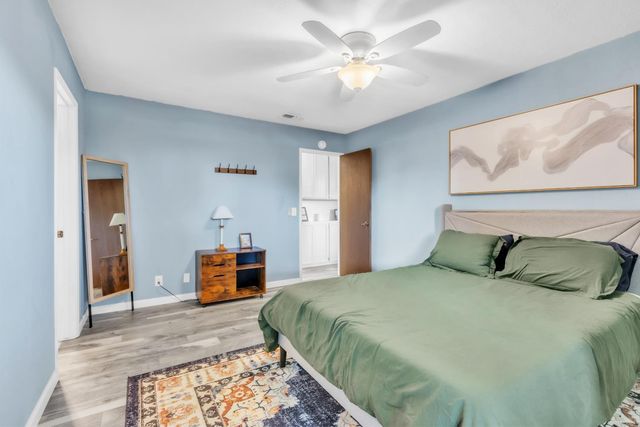 8079 La Riviera Dr, Sacramento, CA 95826