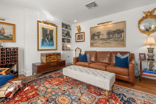 13 Upton St 6, Boston, MA 02118