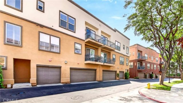 2256 Clark, Fullerton, CA 92833