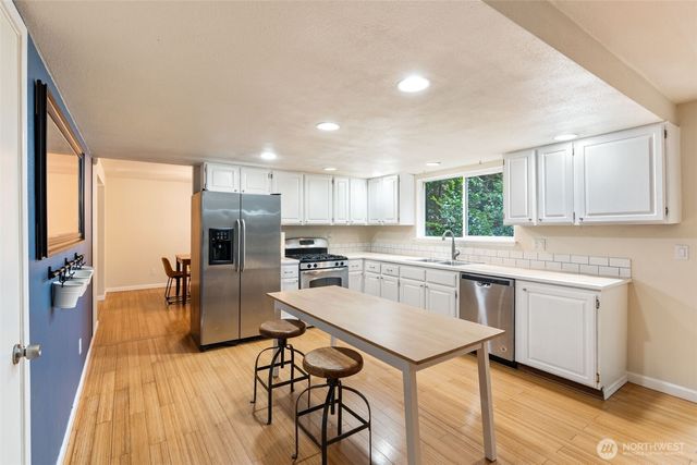 6328 Tralee Drive NW, Olympia, WA 98502