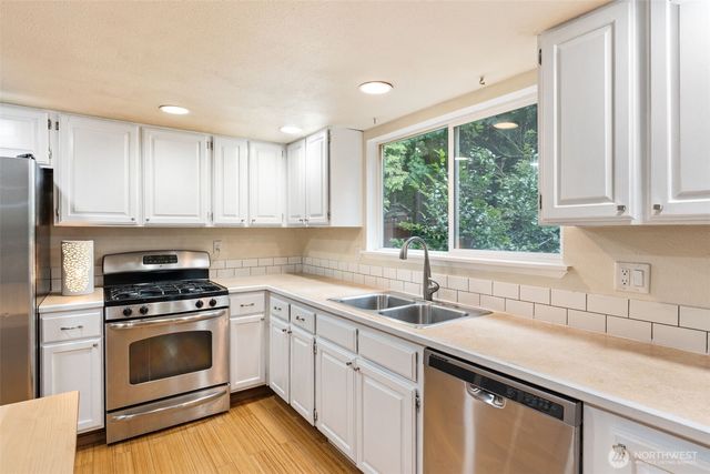 6328 Tralee Drive NW, Olympia, WA 98502