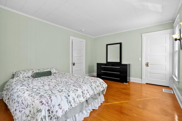 115 Monroe Street, Kalamazoo, MI 49006