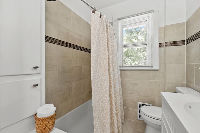 115 Monroe Street, Kalamazoo, MI 49006