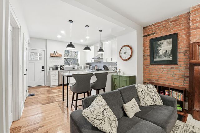 395 W 2nd Avenue, Columbus, OH 43201