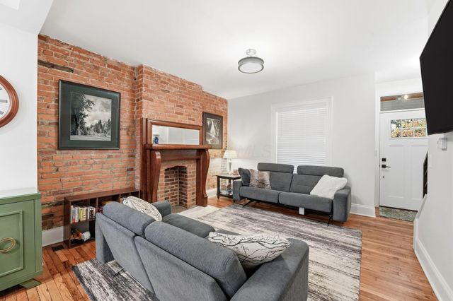 395 W 2nd Avenue, Columbus, OH 43201