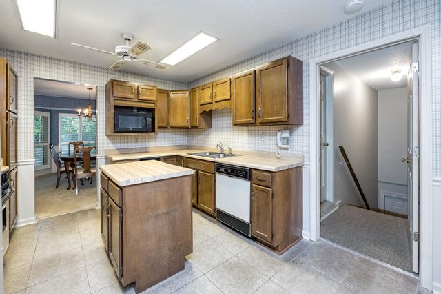 13224 Pompano Dr, Little Rock, AR 72211