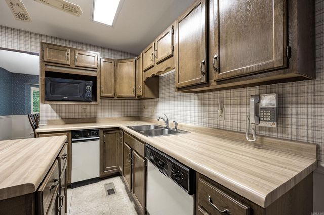 13224 Pompano Dr, Little Rock, AR 72211