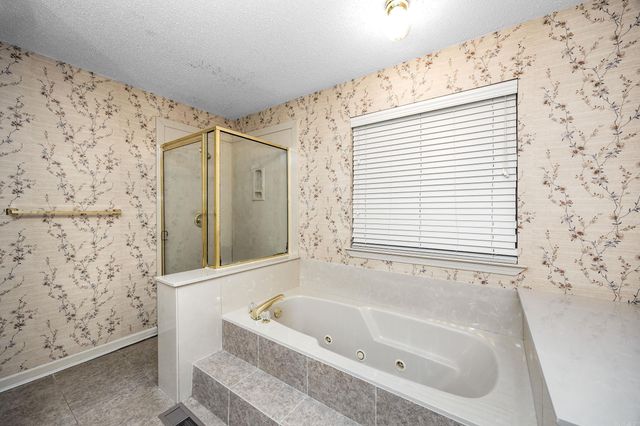 13224 Pompano Dr, Little Rock, AR 72211