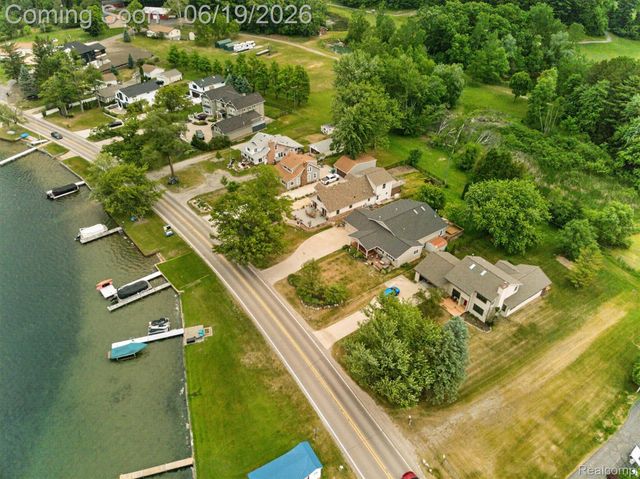 9259 Silverside, Green Oak Township, MI 48178
