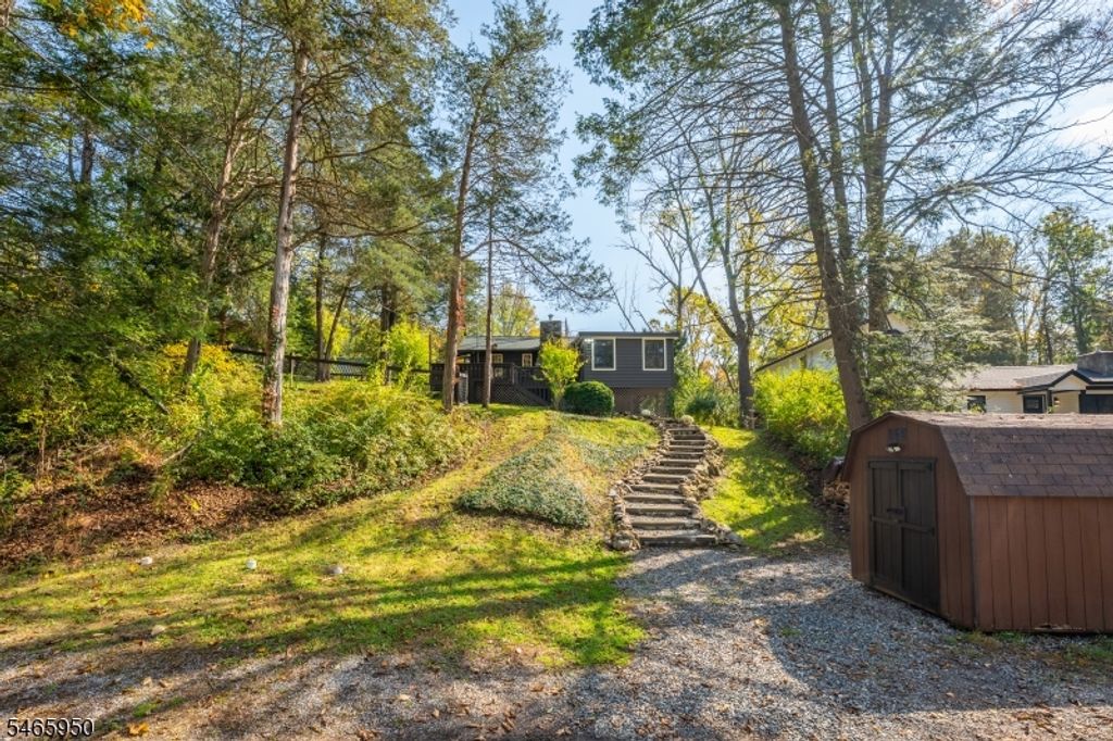 928 Cedar Dr, Stillwater Twp., NJ 07860 — exterior