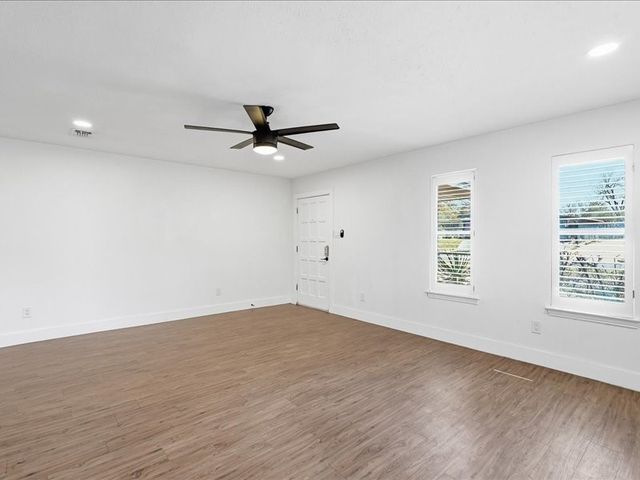 2531 W 12th Street, Dallas, TX 75211