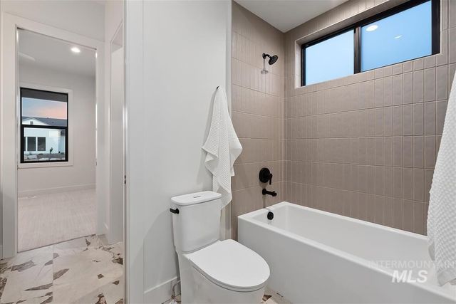 445 Joy Avenue, Middleton, ID 83644