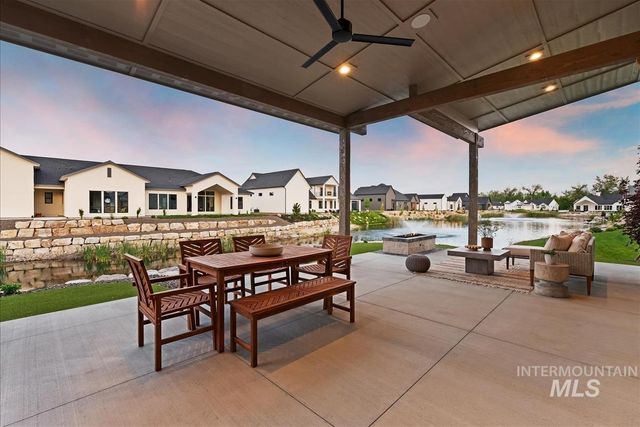 445 Joy Avenue, Middleton, ID 83644