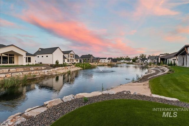 445 Joy Avenue, Middleton, ID 83644